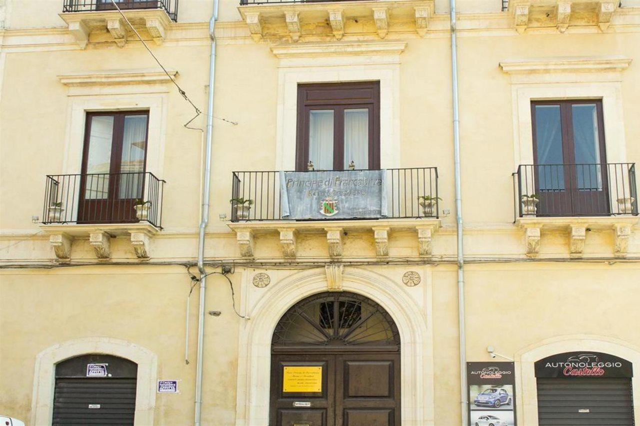 Principe Di Francalanza Bed and Breakfast Catania Exterior foto